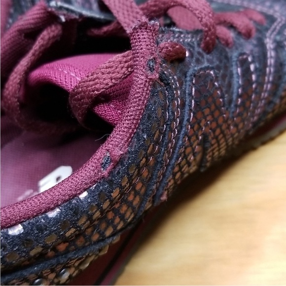 New Balance Heidi Klum U420 Maroon & Black Women's Sneakers Size 5 - Picture 9 of 10